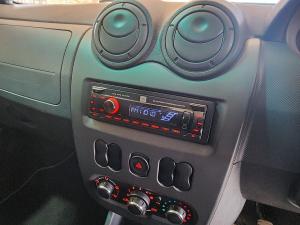 Nissan NP200 1.6i safety pack (aircon) - Image 14