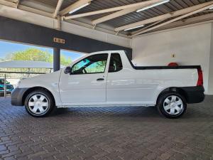 Nissan NP200 1.6i safety pack (aircon) - Image 4
