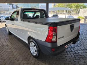 Nissan NP200 1.6i safety pack (aircon) - Image 7