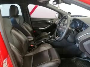 Ford Focus ST 3 - Image 10
