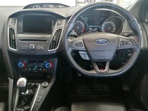 Ford Focus ST 3 - Image 13