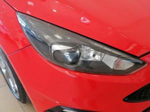 Ford Focus ST 3 - Image 8
