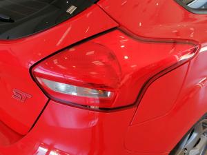 Ford Focus ST 3 - Image 9
