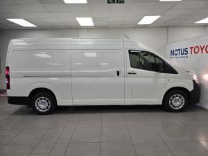 Toyota Quantum 2.8 SLWB panel van - Image 3