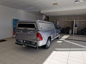 Toyota Hilux 2.0 (aircon) - Image 2