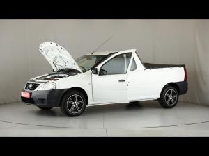 Nissan NP200 1.6i safety pack (aircon) - Image 12