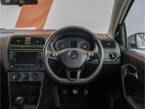 Volkswagen Polo Vivo hatch 1.4 Comfortline - Image 8