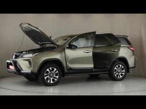 Toyota Fortuner 2.8GD-6 4x4 VX - Image 12