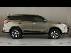 Toyota Fortuner 2.8GD-6 4x4 VX - Image 3