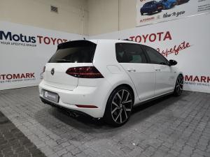 Volkswagen Golf R - Image 2