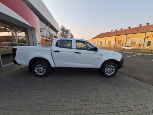 Isuzu D-Max 1.9TD double cab L auto - Image 3