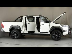 Toyota Hilux 2.8GD-6 double cab Legend manual - Image 15
