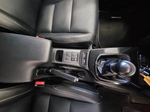 Toyota Fortuner 2.4GD-6 manual - Image 9