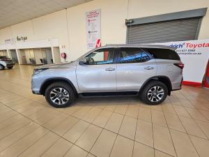 Toyota Fortuner 2.4GD-6 manual - Image 19