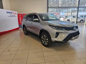 Toyota Fortuner 2.4GD-6 manual - Image 1