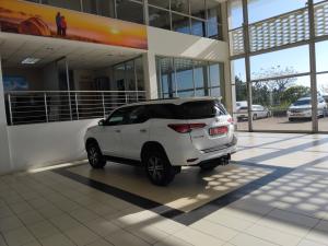 Toyota Fortuner 2.4GD-6 4x4 - Image 10