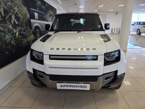 Land Rover Defender 110 D250 X-Dynamic SE - Image 4