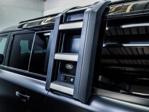 Land Rover Defender 110 D300 X-Dynamic HSE - Image 11