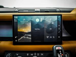 Land Rover Defender 110 D300 X-Dynamic HSE - Image 15