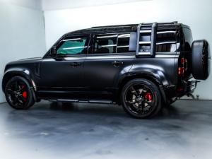 Land Rover Defender 110 D300 X-Dynamic HSE - Image 8