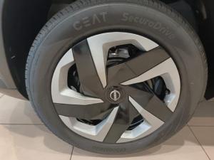 Nissan Magnite 1.0 Visia auto - Image 8