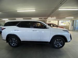 Toyota Fortuner 2.4GD-6 auto - Image 2
