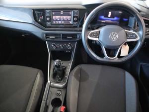 Volkswagen Polo hatch 1.0TSI Life manual - Image 10
