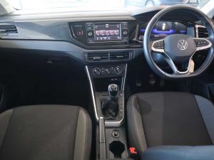Volkswagen Polo hatch 1.0TSI Life manual - Image 12