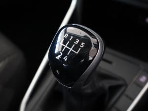 Volkswagen Polo hatch 1.0TSI Life manual - Image 19