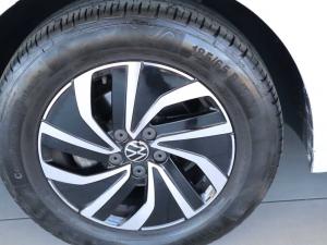 Volkswagen Polo hatch 1.0TSI Life manual - Image 26