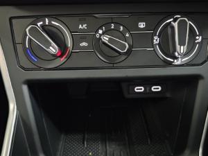Volkswagen Polo hatch 1.0TSI Life manual - Image 14