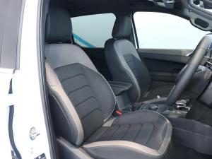 Volkswagen Amarok 3.0TDI V6 double cab Aventura 4Motion - Image 12