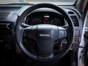Isuzu D-Max Gen 6 250c single cab - Image 9
