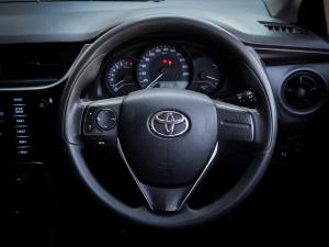 Toyota Corolla Quest 1.8 Plus manual - Image 8
