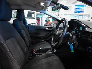 Ford Fiesta 1.0T Trend auto - Image 12
