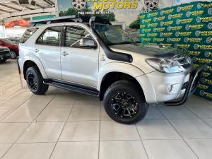 Toyota Fortuner 3.0D-4D 4x4 - Image 1