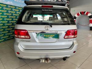 Toyota Fortuner 3.0D-4D 4x4 - Image 4