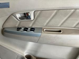 Toyota Fortuner 3.0D-4D 4x4 - Image 7