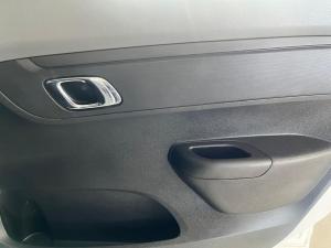 Renault Kwid 1.0 Zen - Image 6