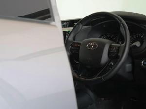 Toyota Hilux 2.8GD-6 Xtra cab 4x4 Legend manual - Image 15
