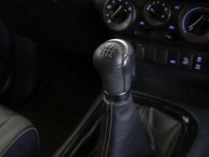 Toyota Hilux 2.8GD-6 Xtra cab 4x4 Legend manual - Image 20