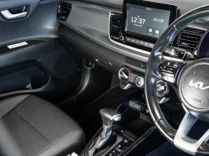 Kia Rio hatch 1.4 EX auto - Image 10