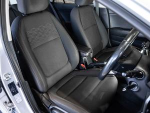 Kia Rio hatch 1.4 EX auto - Image 13