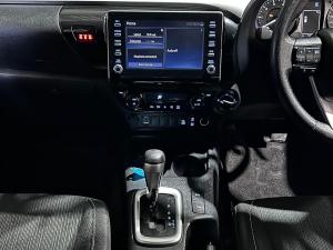 Toyota Hilux 2.8GD-6 double cab 4x4 Raider auto - Image 12