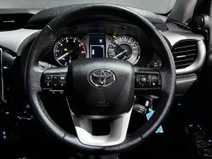 Toyota Hilux 2.8GD-6 double cab 4x4 Raider auto - Image 9