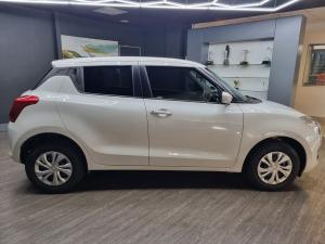 Suzuki Swift 1.2 GL manual - Image 8