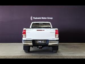Toyota Hilux 2.4GD-6 single cab 4x4 Raider manual - Image 5