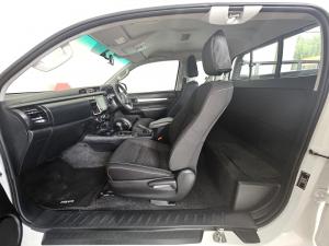 Toyota Hilux 2.4GD-6 Xtra cab Raider auto - Image 7