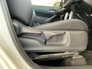Toyota Corolla Cross 1.8 XS - Image 19