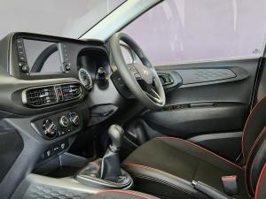 Hyundai Grand i10 1.0 Premium hatch - Image 7